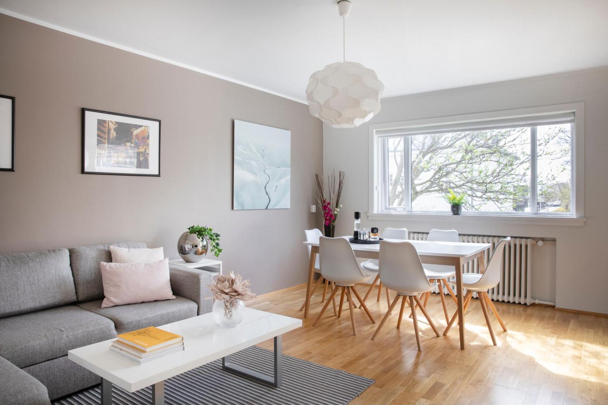 Beautiful And Quiet In Center - Perfect Location * Reykjavik